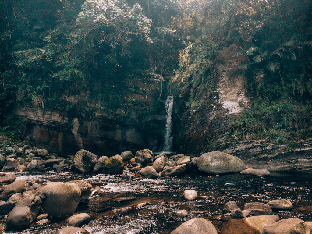 Dongyan Falls: A Refreshing and Wonderful Waterfall Near Taipei